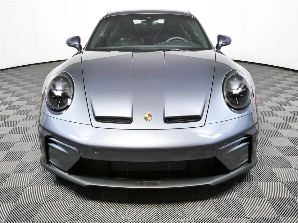 2026 Porsche 992 GT3 - Image 29 of 31