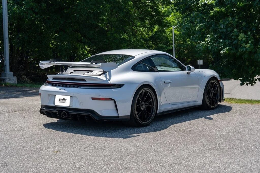 2026 Porsche 992 GT3 - Image 8 of 31