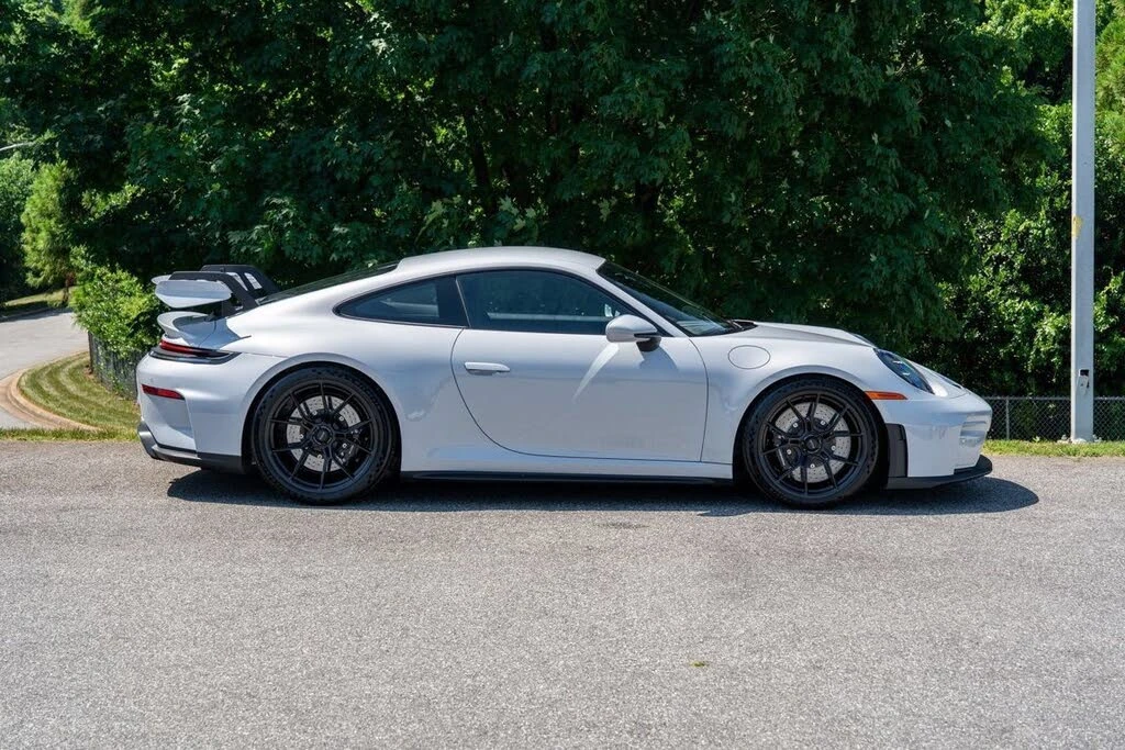 2026 Porsche 992 GT3 - Image 9 of 31