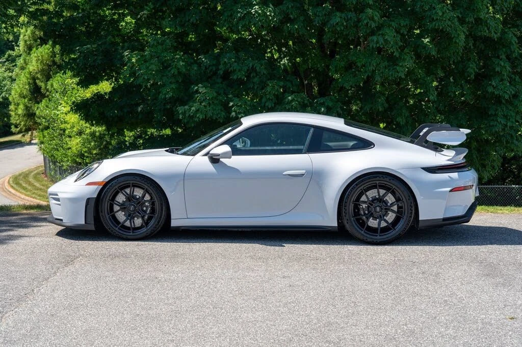 2026 Porsche 992 GT3 - Image 3 of 31