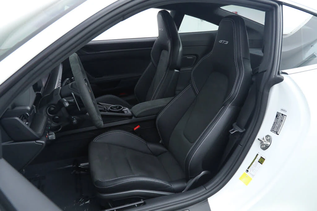 2026 Porsche 992 GT3 - Image 25 of 31