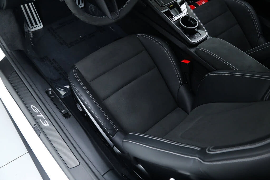 2026 Porsche 992 GT3 - Image 27 of 31