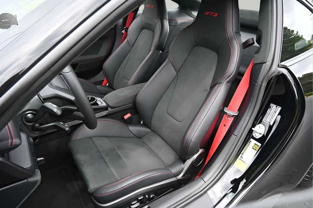 2026 Porsche 992 GT3 - Image 19 of 31