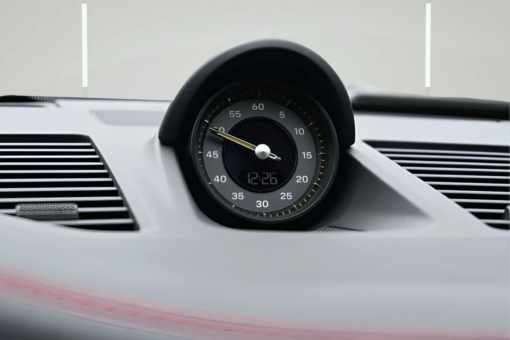 2026 Porsche 992 GT3 - Image 27 of 31