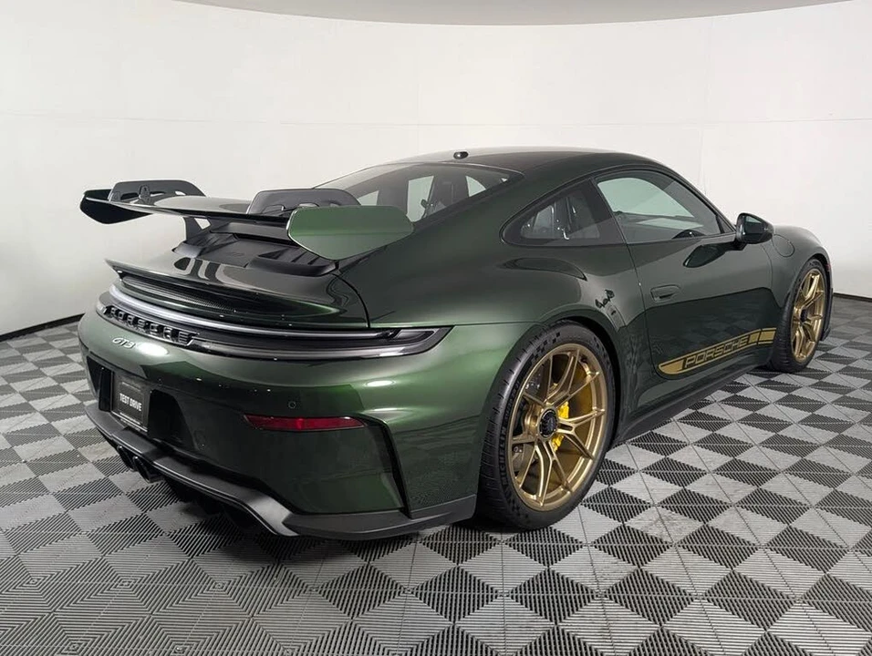 2026 Porsche 992 GT3 - Image 7 of 31