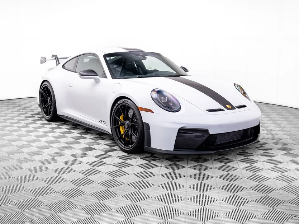2026 Porsche 992 GT3 - Image 6 of 31