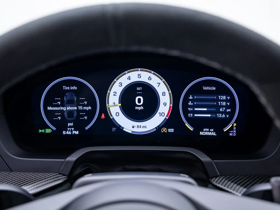 2026 Porsche 992 GT3 - Image 29 of 31