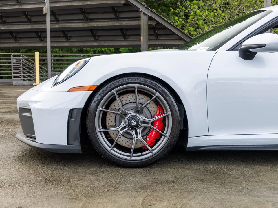 2026 Porsche 992 GT3 - Image 13 of 31