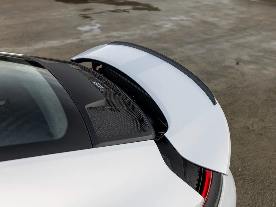 2026 Porsche 992 GT3 - Image 24 of 31