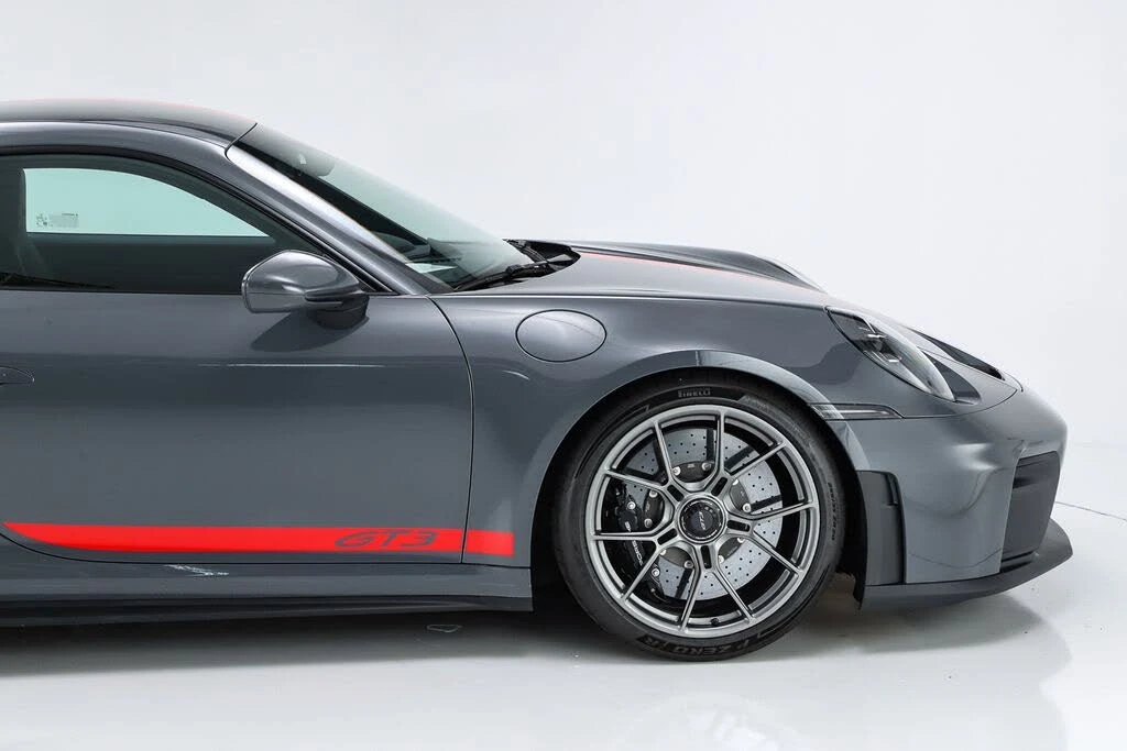 2026 Porsche 992 GT3 - Image 27 of 31