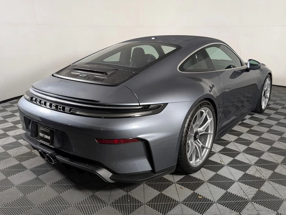 2026 Porsche 992 GT3 - Image 7 of 31