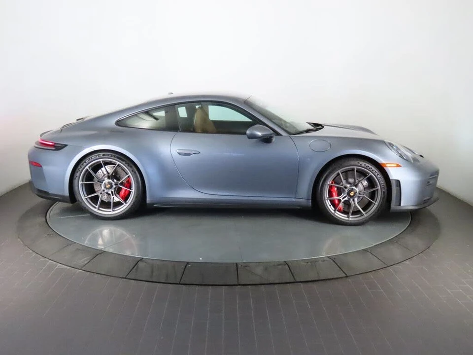 2026 Porsche 992 GT3 - Image 8 of 31