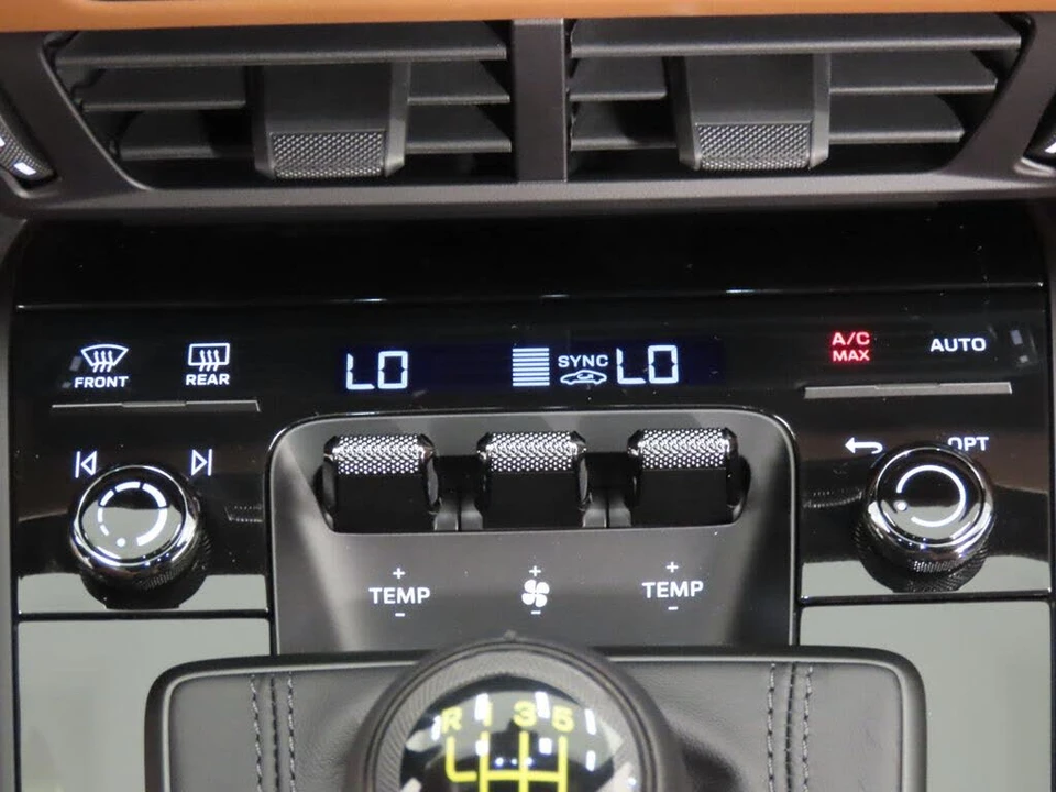 2026 Porsche 992 GT3 - Image 27 of 31
