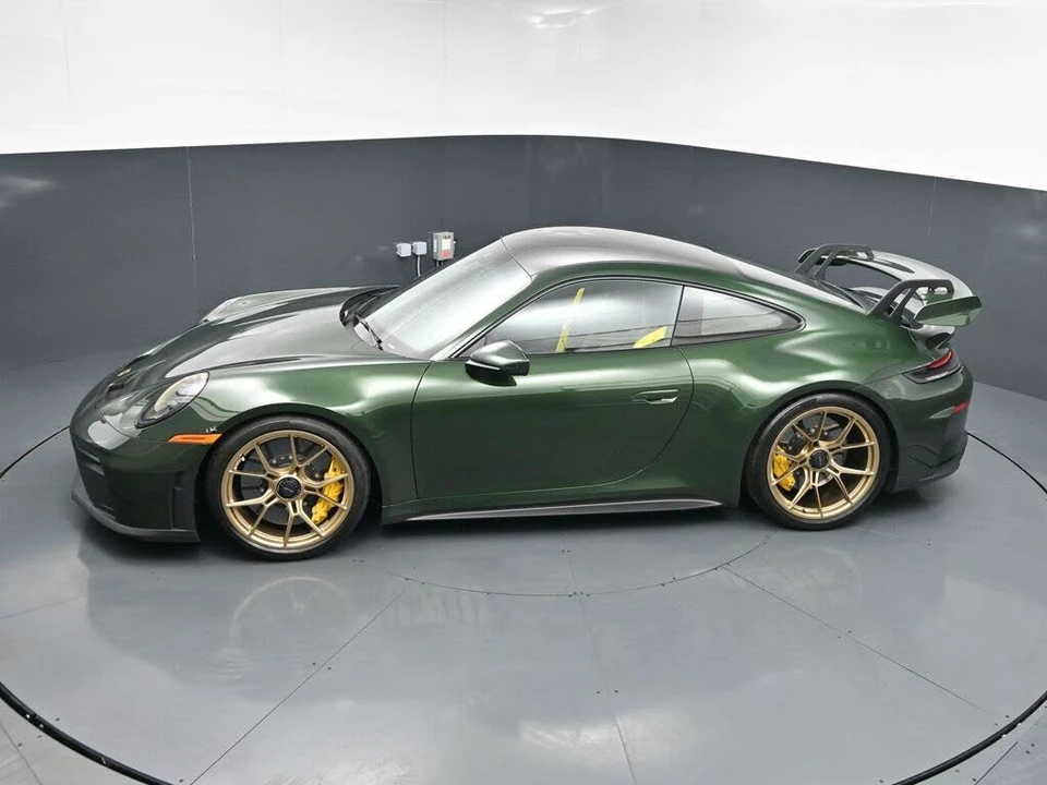 2026 Porsche 992 GT3 - Image 15 of 31