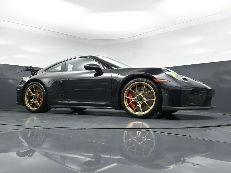 2026 Porsche 992 GT3 - Image 27 of 31