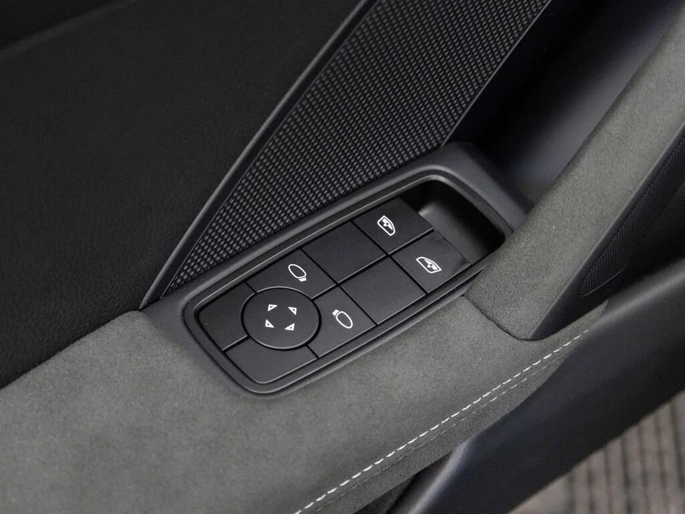 2026 Porsche 992 GT3 - Image 18 of 31