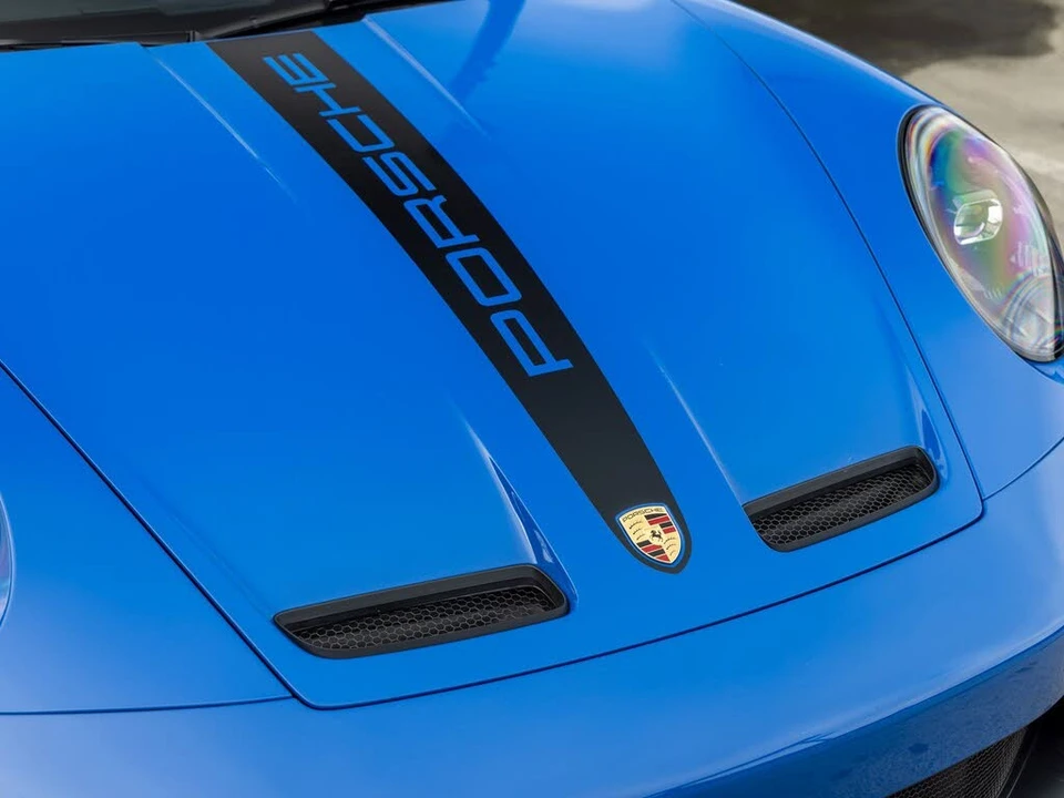 2026 Porsche 992 GT3 - Image 16 of 31