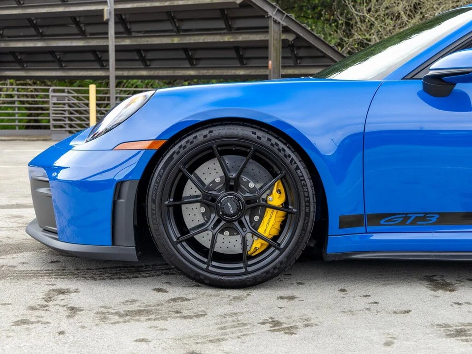 2026 Porsche 992 GT3 - Image 13 of 31