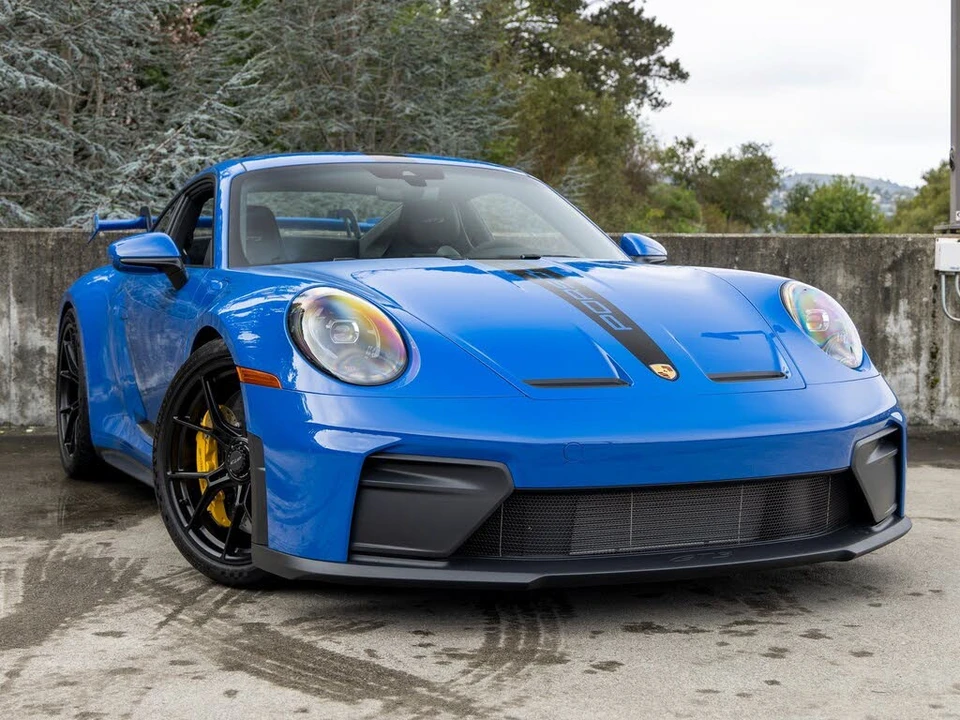 2026 Porsche 992 GT3 - Image 9 of 31