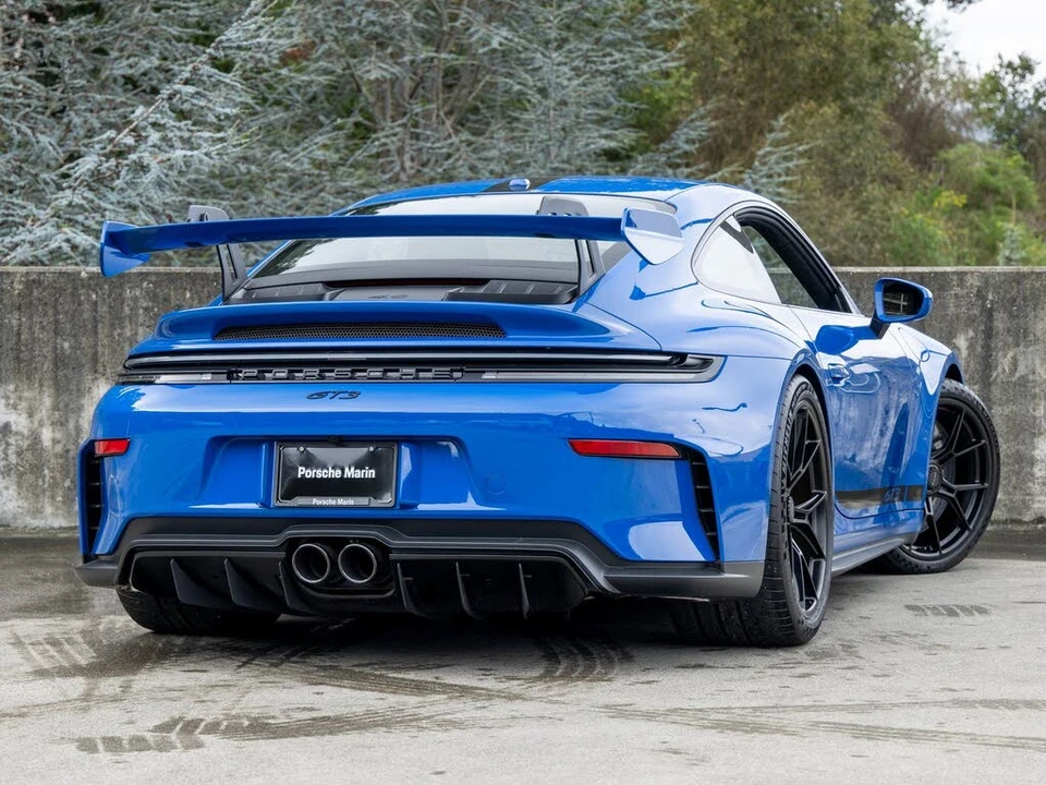 2026 Porsche 992 GT3 - Image 11 of 31