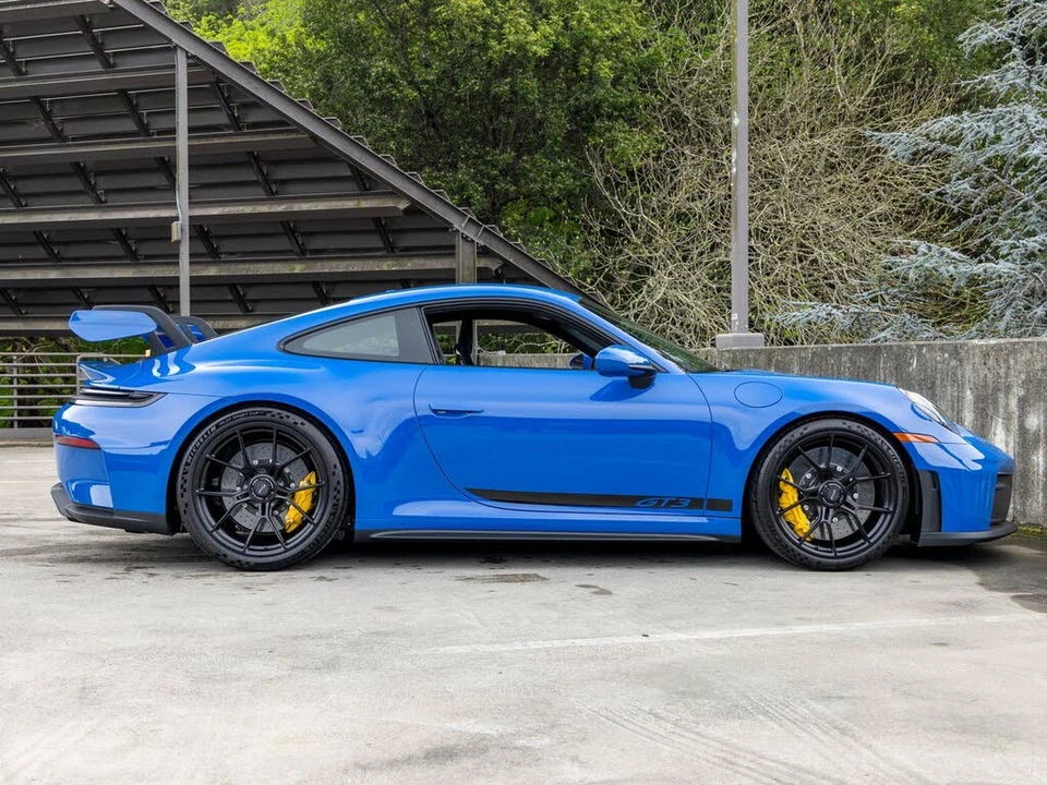 2026 Porsche 992 GT3 - Image 12 of 31