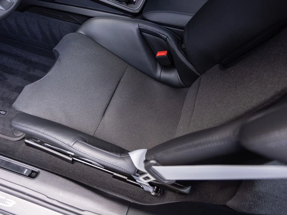 2026 Porsche 992 GT3 - Image 23 of 31