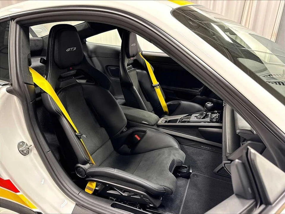 2026 Porsche 992 GT3 - Image 27 of 31