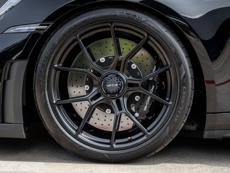 2026 Porsche 992 GT3 - Image 17 of 31
