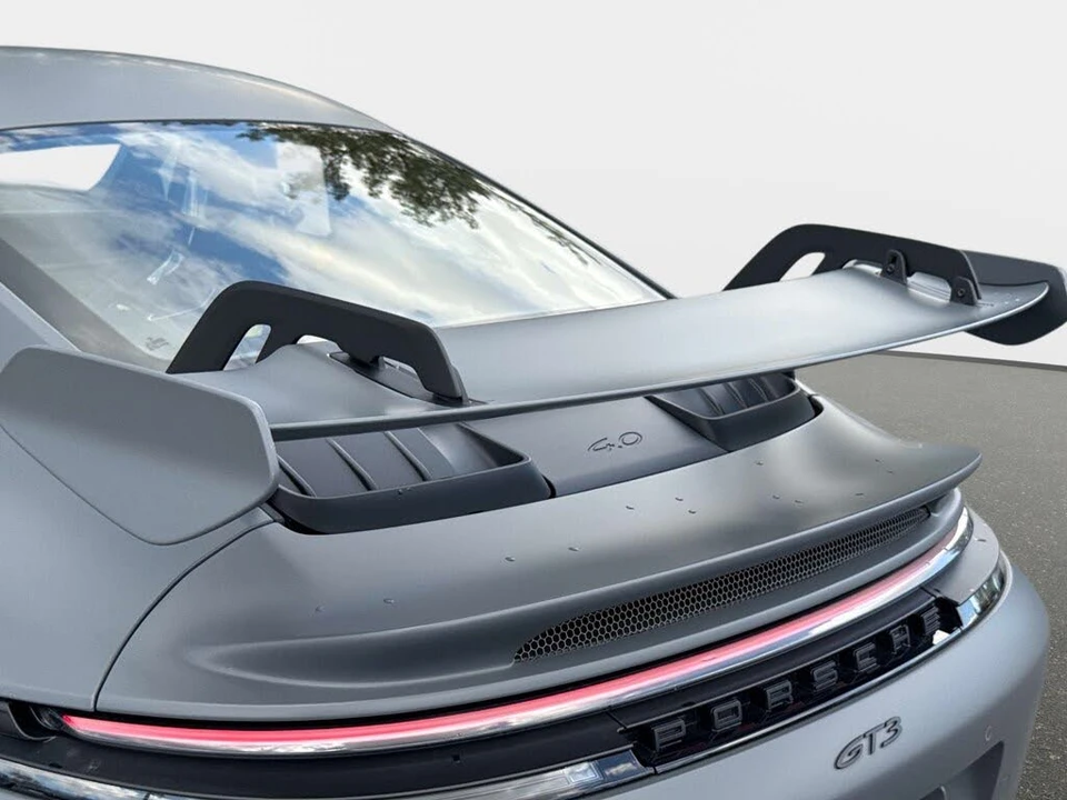 2026 Porsche 992 GT3 - Image 17 of 31