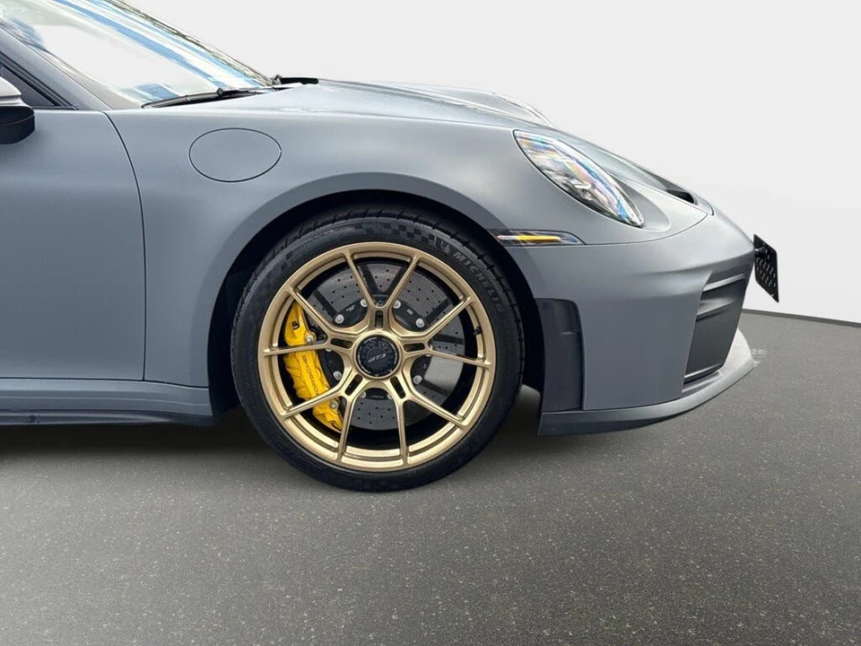 2026 Porsche 992 GT3 - Image 22 of 31