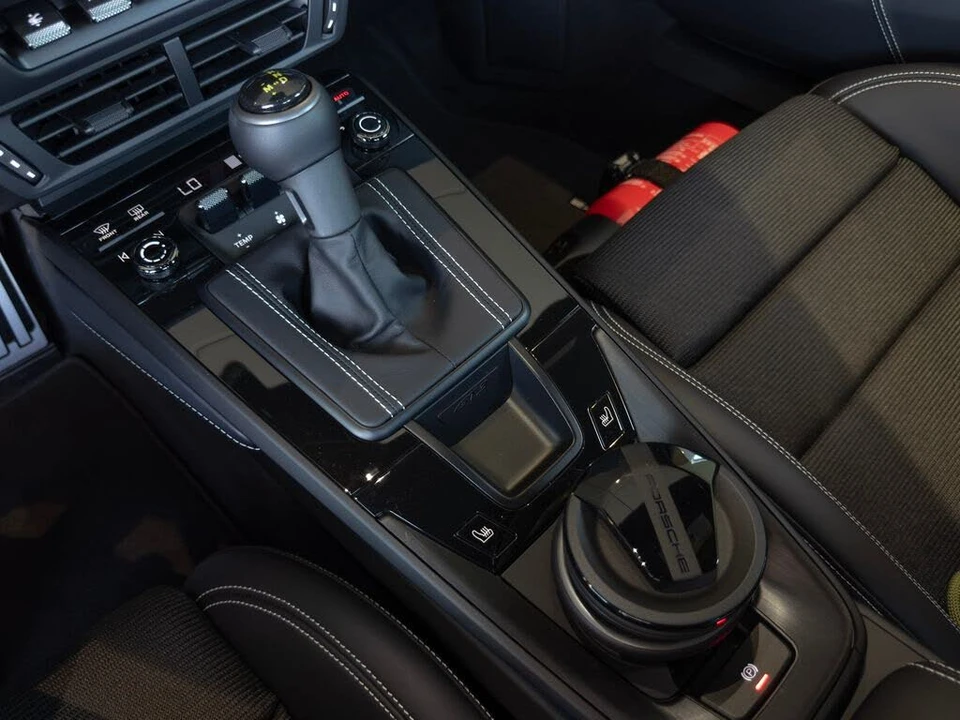 2026 Porsche 992 GT3 - Image 24 of 31