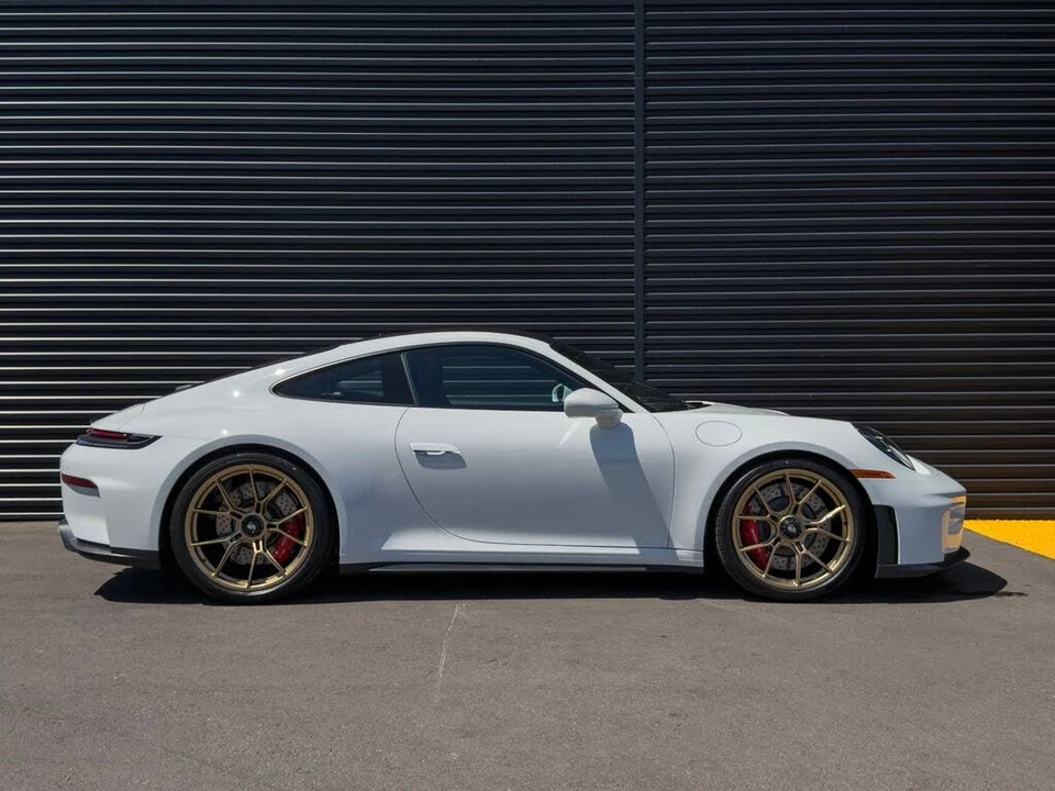 2026 Porsche 992 GT3 - Image 8 of 31
