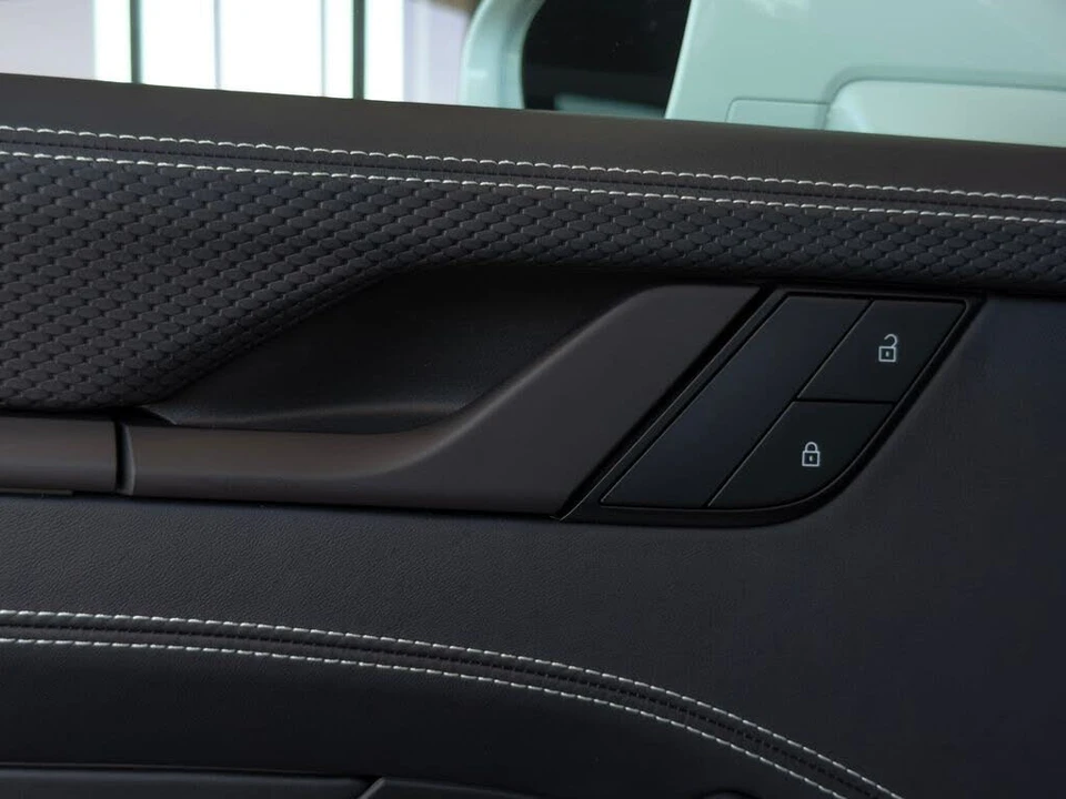 2026 Porsche 992 GT3 - Image 28 of 31