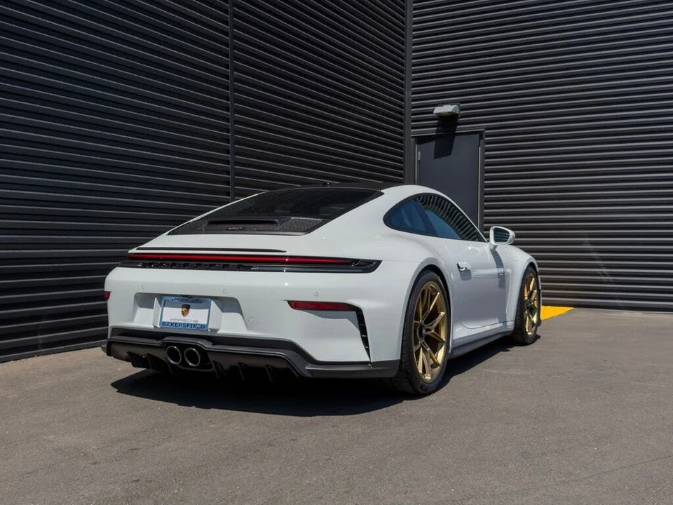 2026 Porsche 992 GT3 - Image 9 of 31