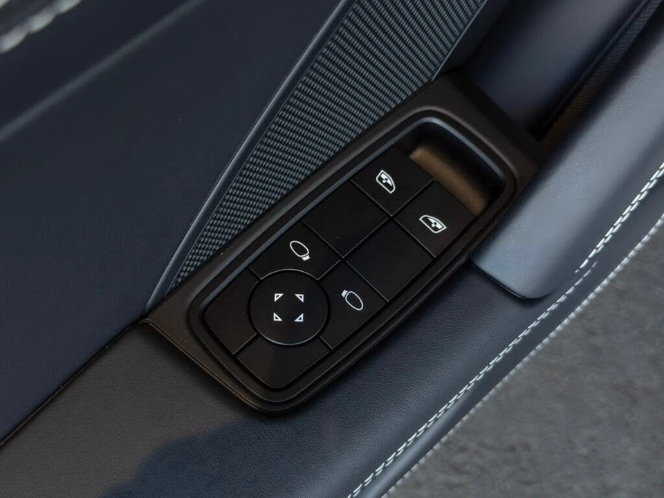 2026 Porsche 992 GT3 - Image 29 of 31