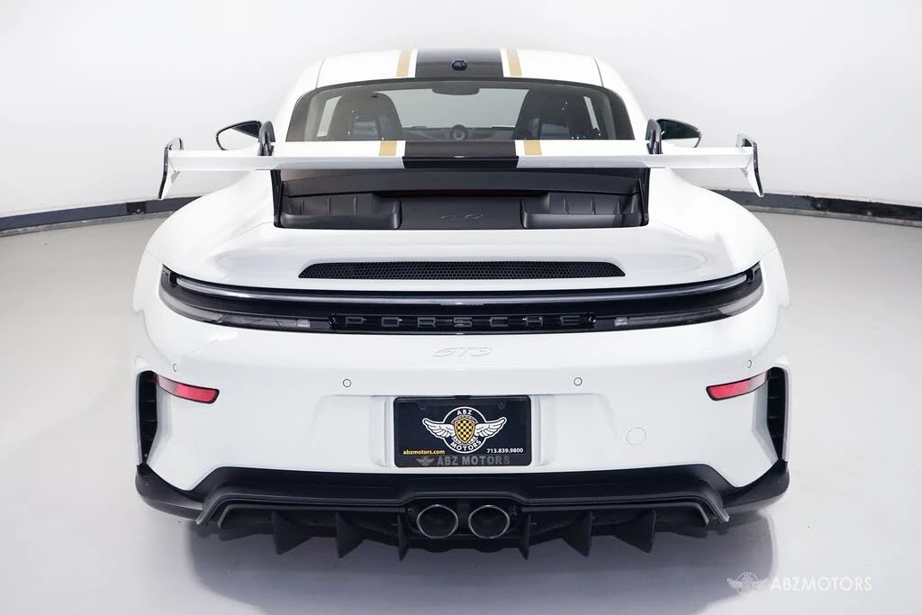 2026 Porsche 992 GT3 - Image 7 of 31