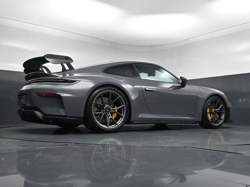 2026 Porsche 992 GT3 - Image 24 of 31