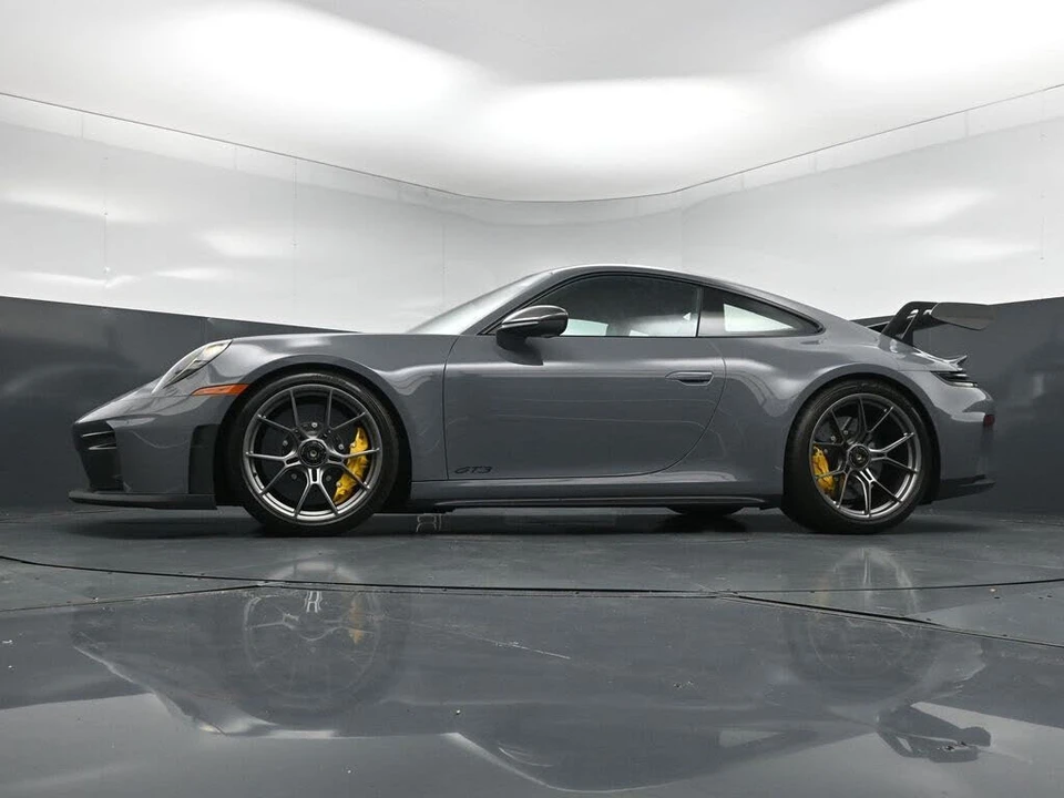 2026 Porsche 992 GT3 - Image 21 of 31