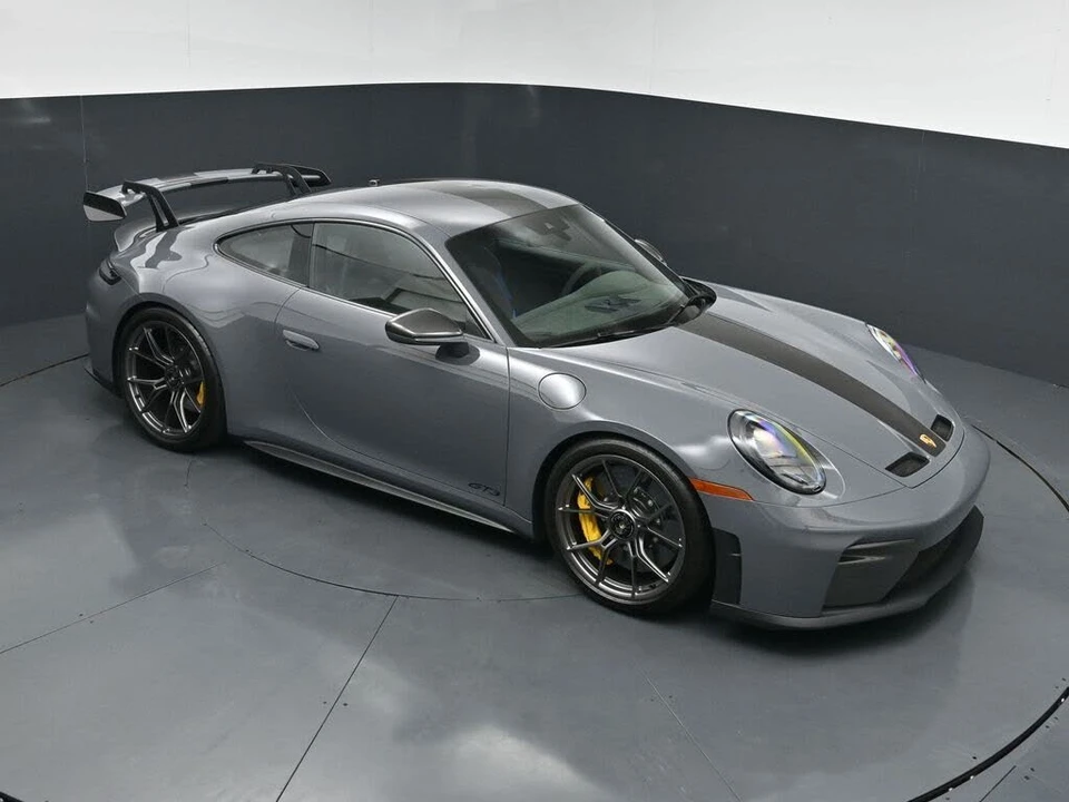 2026 Porsche 992 GT3 - Image 18 of 31