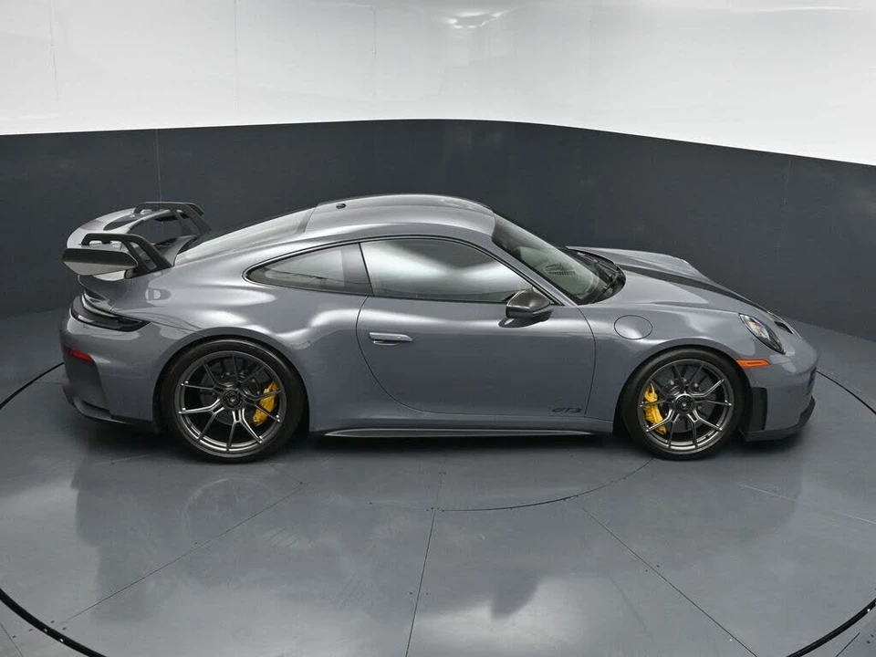 2026 Porsche 992 GT3 - Image 17 of 31