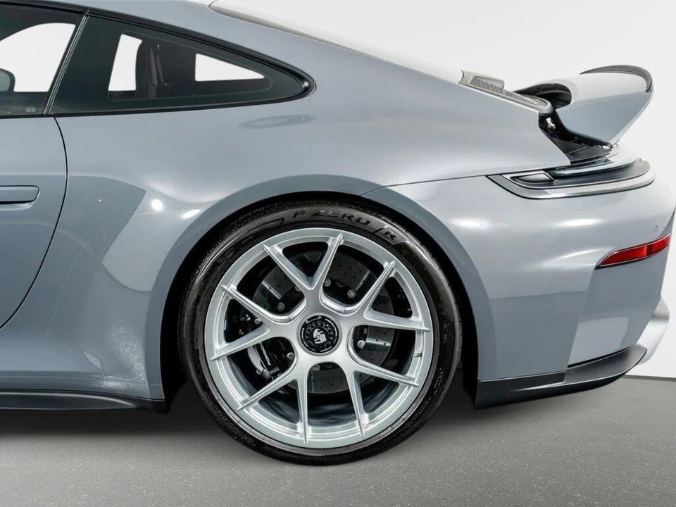 2026 Porsche 992 GT3 - Image 17 of 31