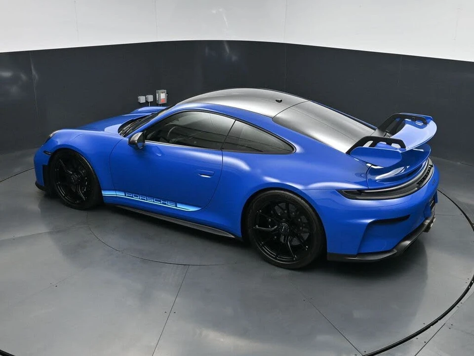 2026 Porsche 992 GT3 - Image 16 of 31