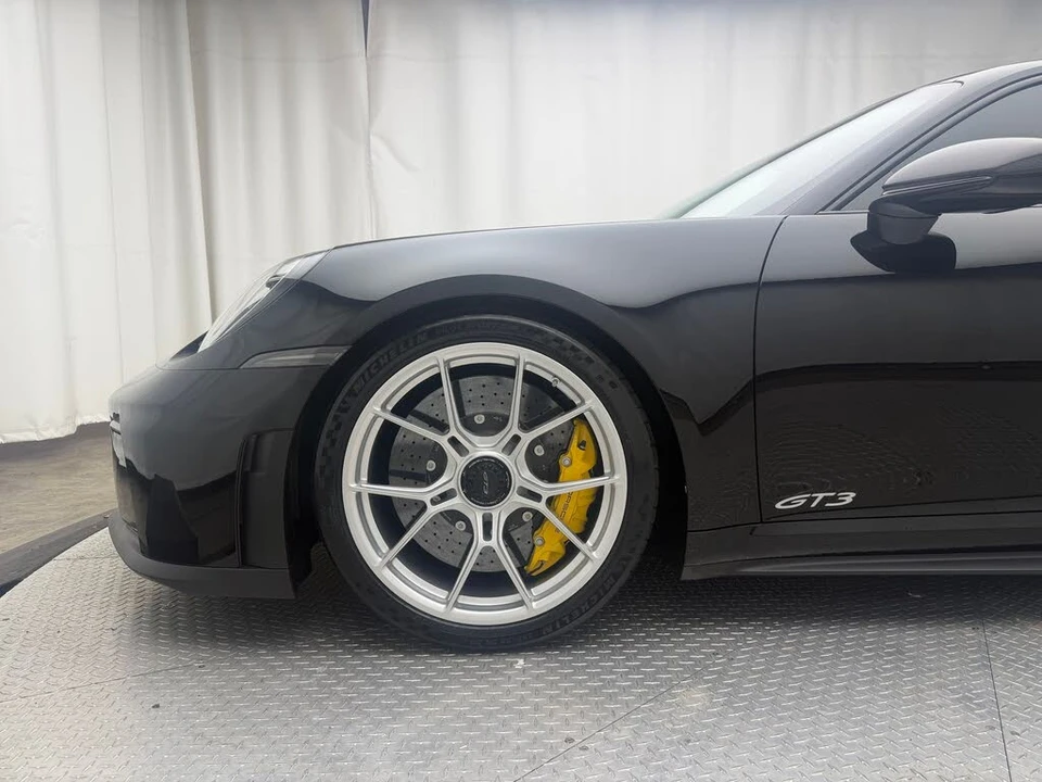 2026 Porsche 992 GT3 - Image 7 of 31