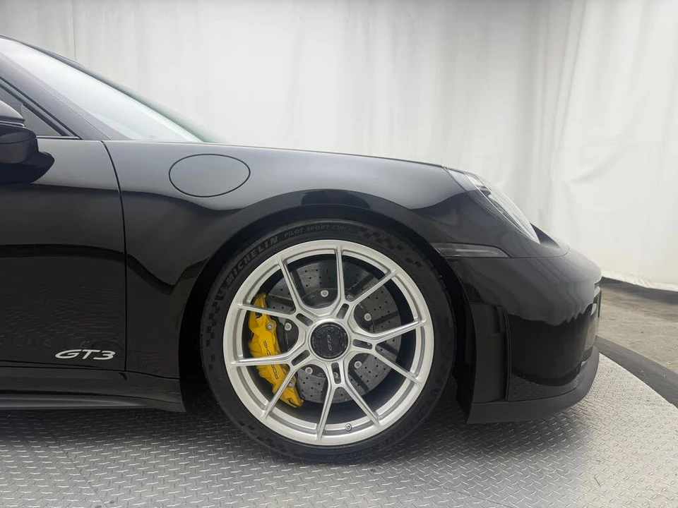 2026 Porsche 992 GT3 - Image 17 of 31