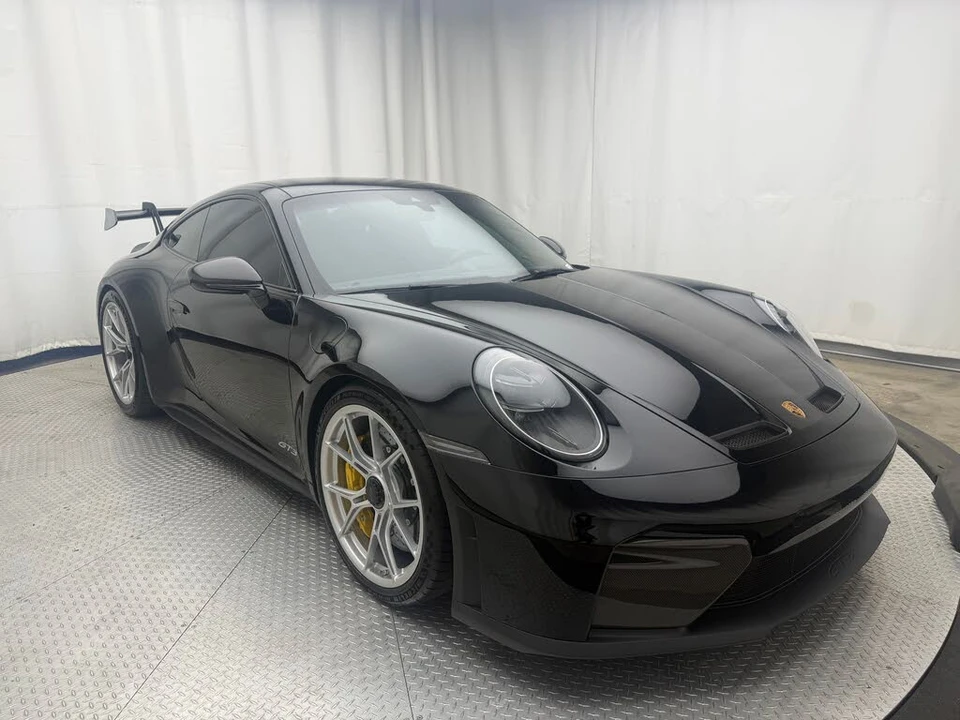 2026 Porsche 992 GT3 - Image 16 of 31