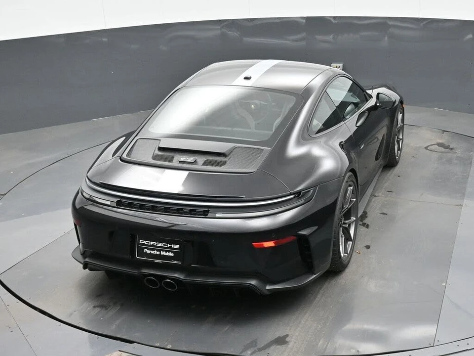 2026 Porsche 992 GT3 - Image 29 of 31