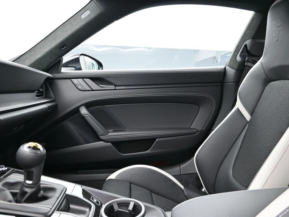 2026 Porsche 992 GT3 - Image 23 of 31