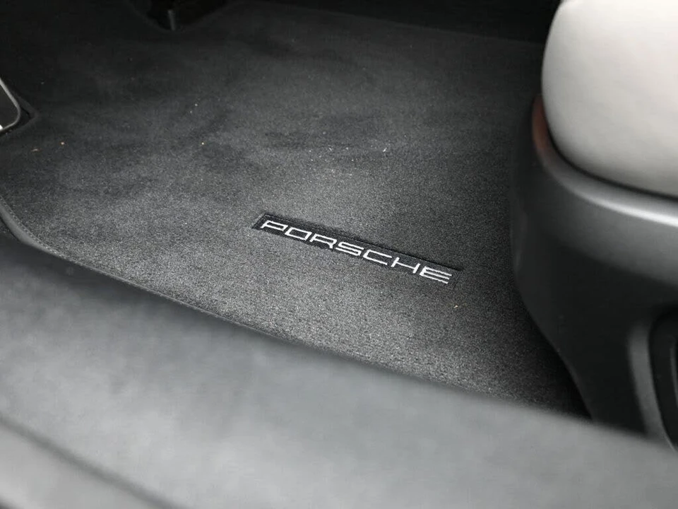 2026 Porsche 992 GT3 - Image 16 of 31
