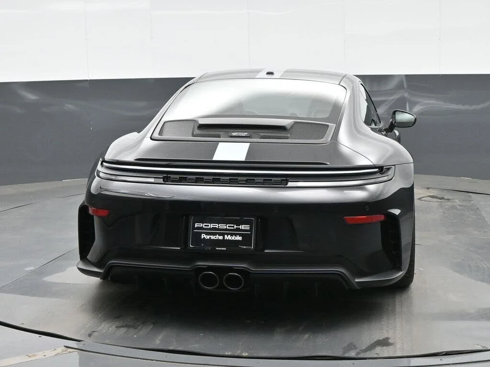 2026 Porsche 992 GT3 - Image 6 of 31