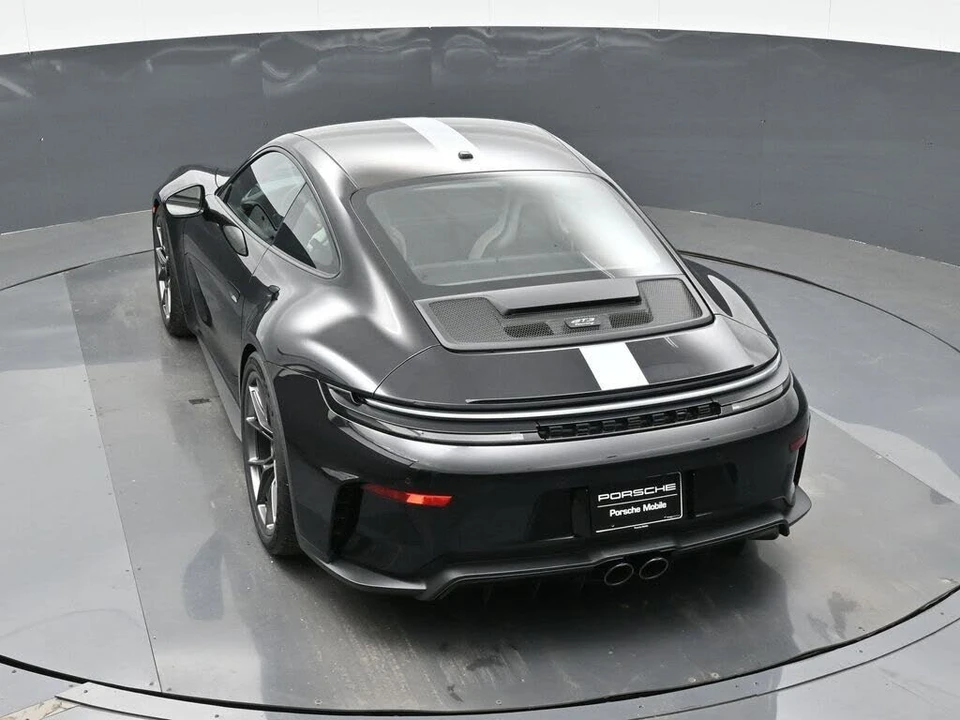 2026 Porsche 992 GT3 - Image 28 of 31